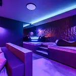 Jacuzzi Cinema Shibui 5