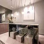 Jacuzzi Cinema Shibui 5 Apartment *