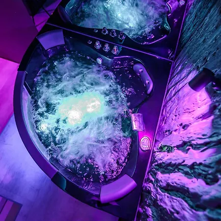 Jacuzzi Cinema Shibui 5 Appartamento Kaunas